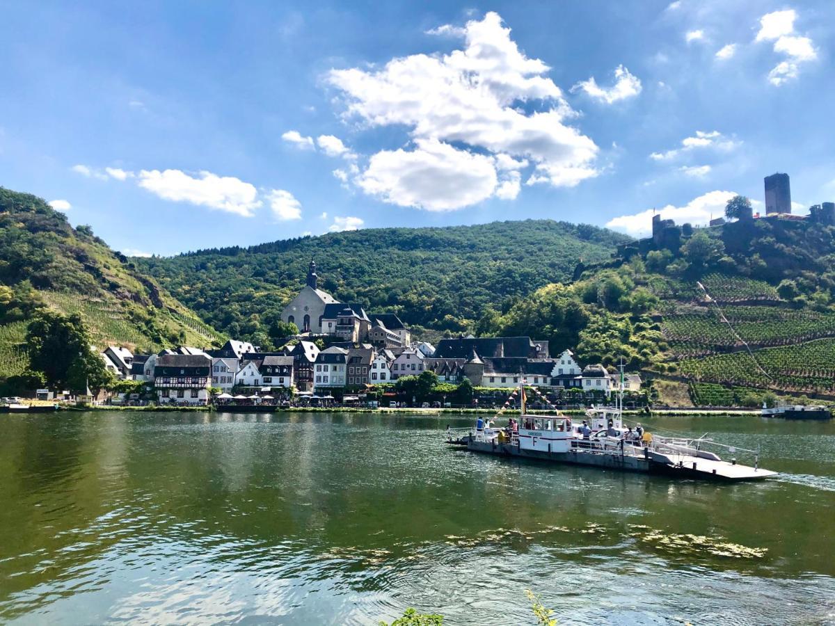 Haus Am Ufer Mit Rheinpanoramablick Koblenz (Rhineland-Palatinate) Exterior foto